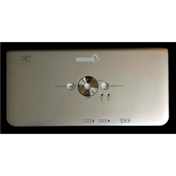 Sharp Notevision DLP projector with power cord & case - Picture 2 of 6